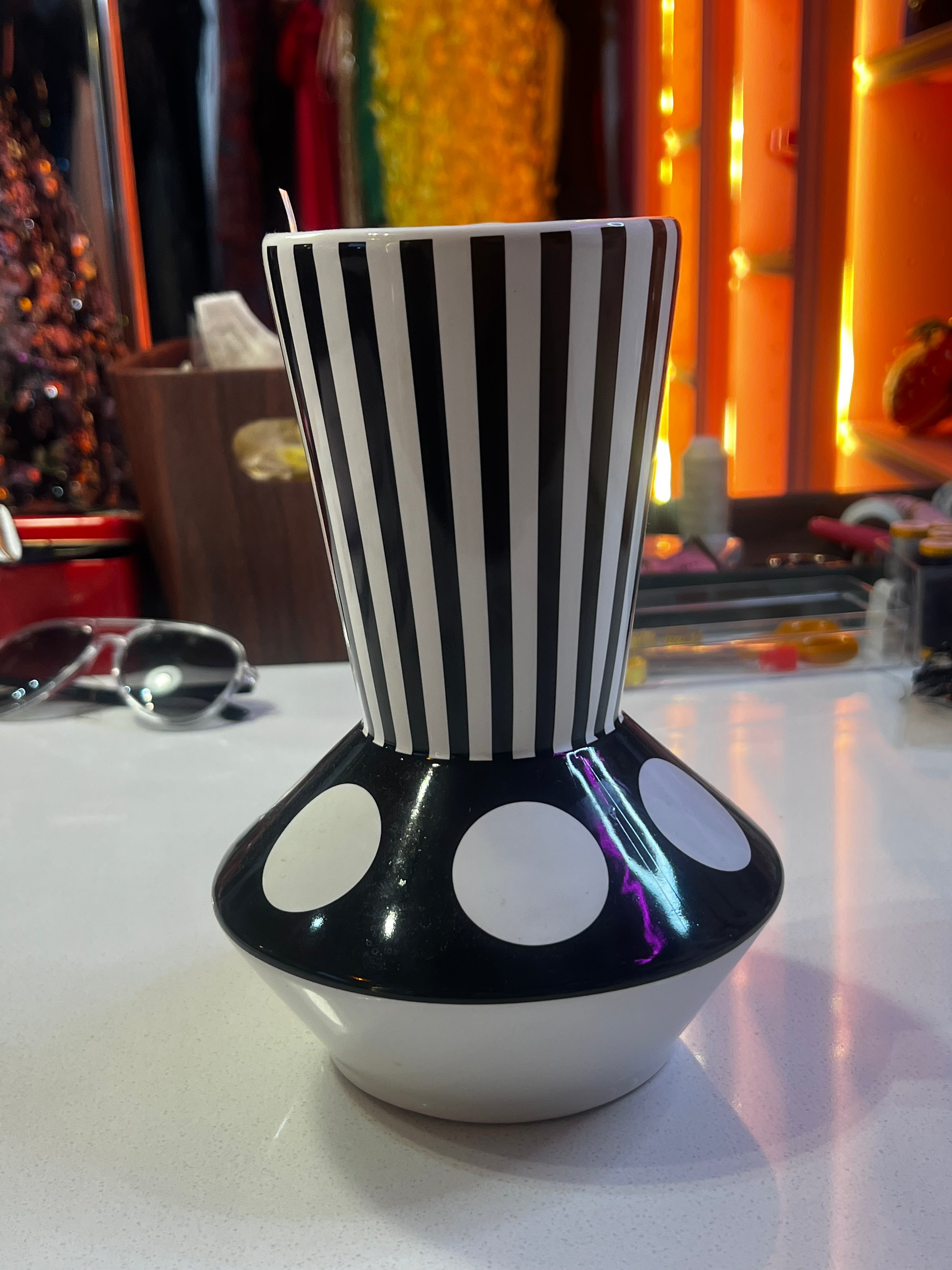Black and White Retro Vase