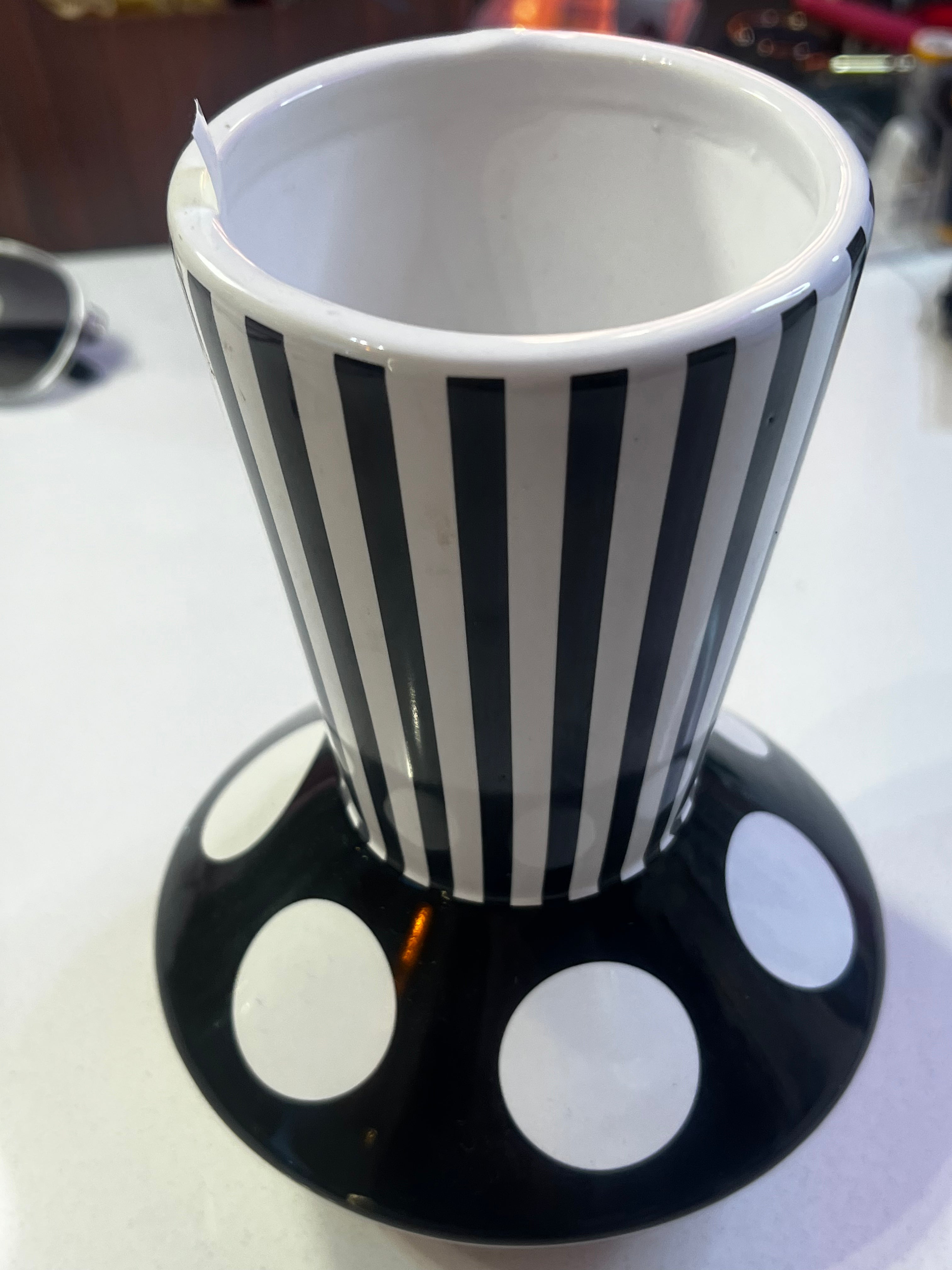 Black and White Retro Vase